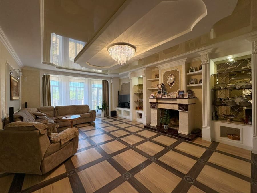 2-этажный дом 250 кв.м. в станице Анапская с дизайнерским ремонтом